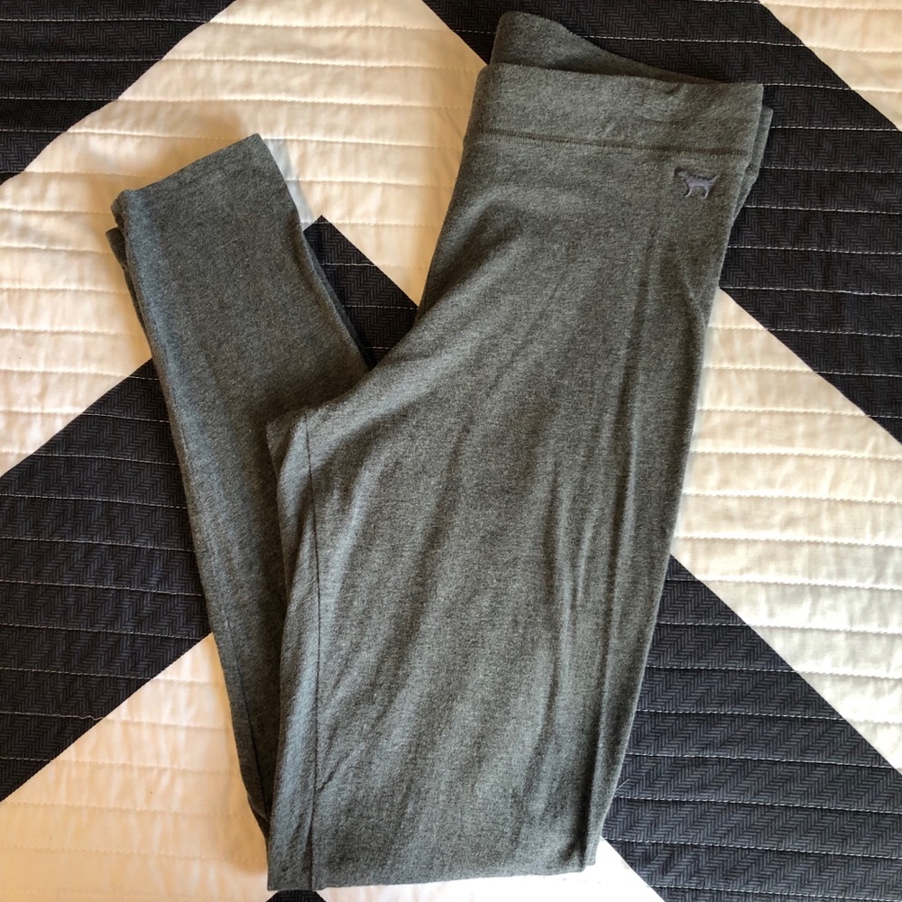 PINK Victoria’s Secret leggings